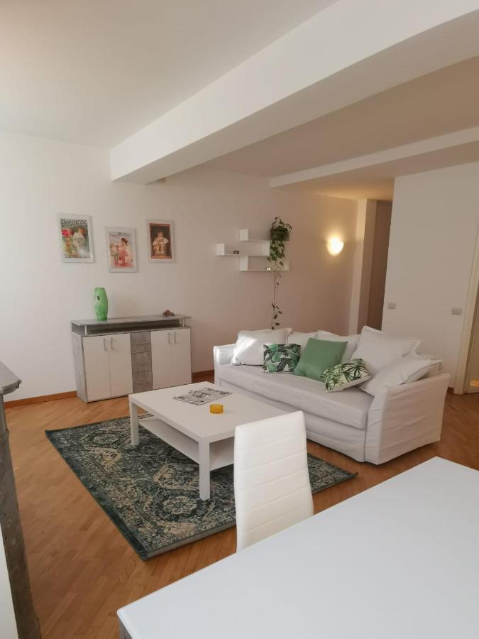 Parma Central Apartments Kültér fotó